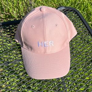 Burberry Her Feminists Cap